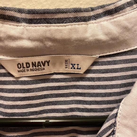 Top - Picture 2 of 2